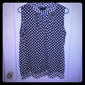 Black and White patterned top